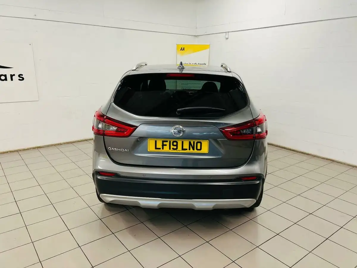 2019-nissan-qashqai-13-dig-t-n-motion-140ps-big-20