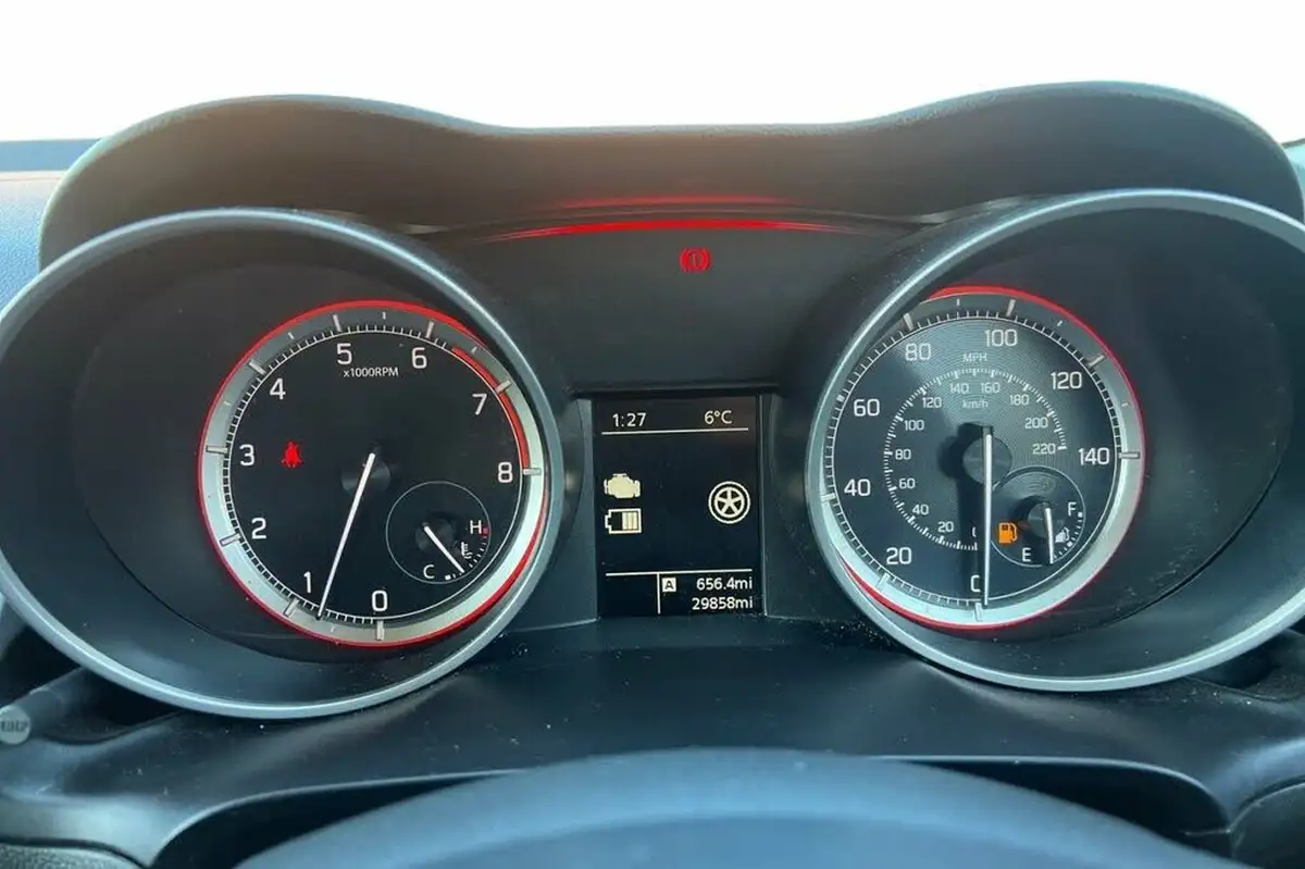 2020-suzuki-swift-12-dualjet-sz-t-90ps-1242cc-big-11