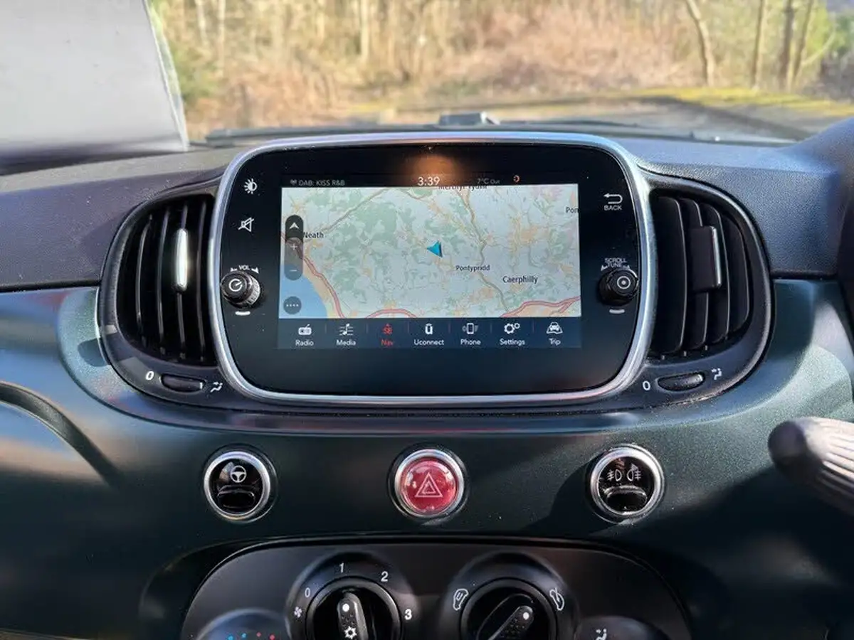 2020-fiat-500-12-rock-star-big-11