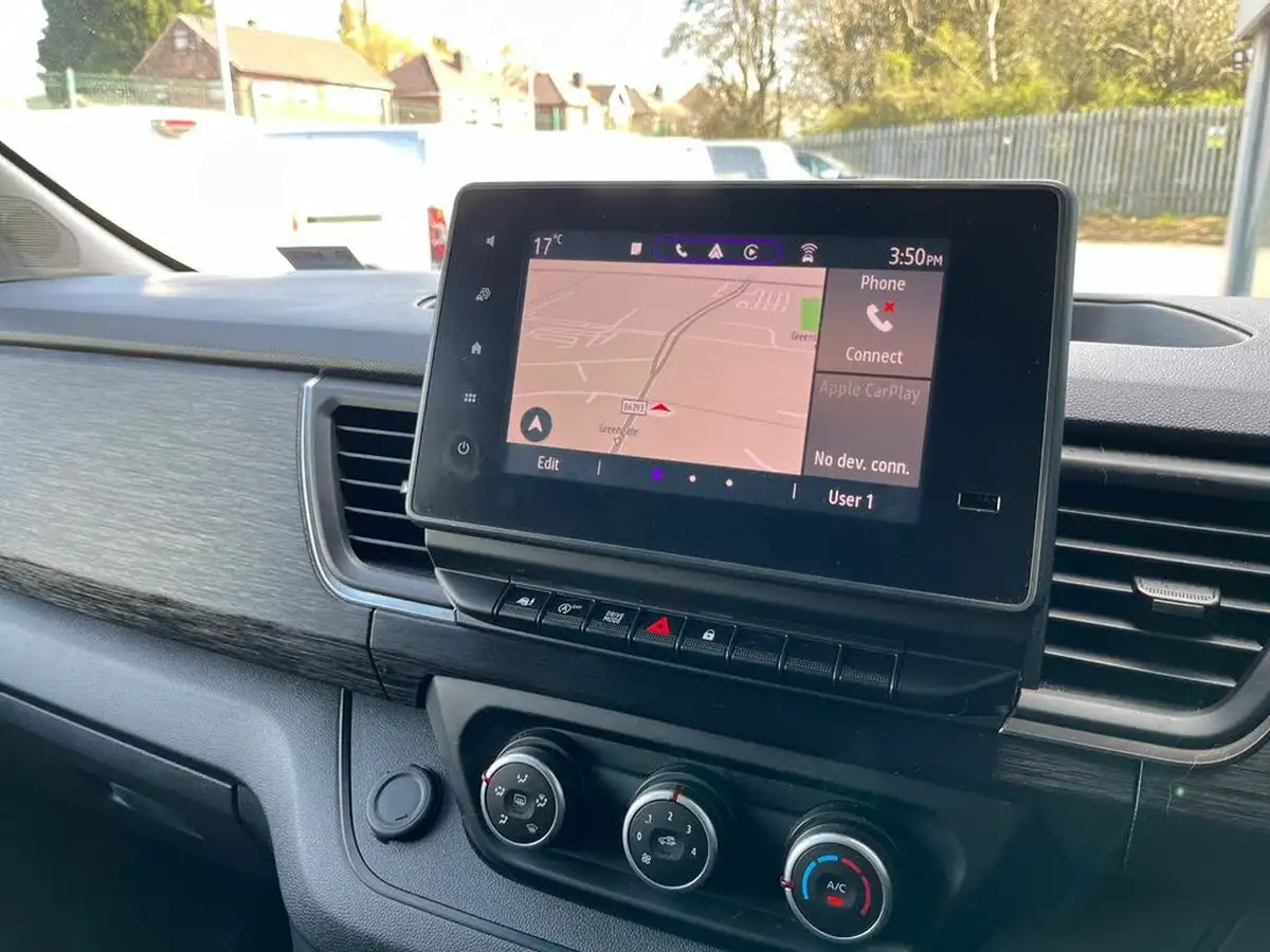 2022-renault-trafic-20dci-ll30-170-sport-panel-edc-auto-big-5