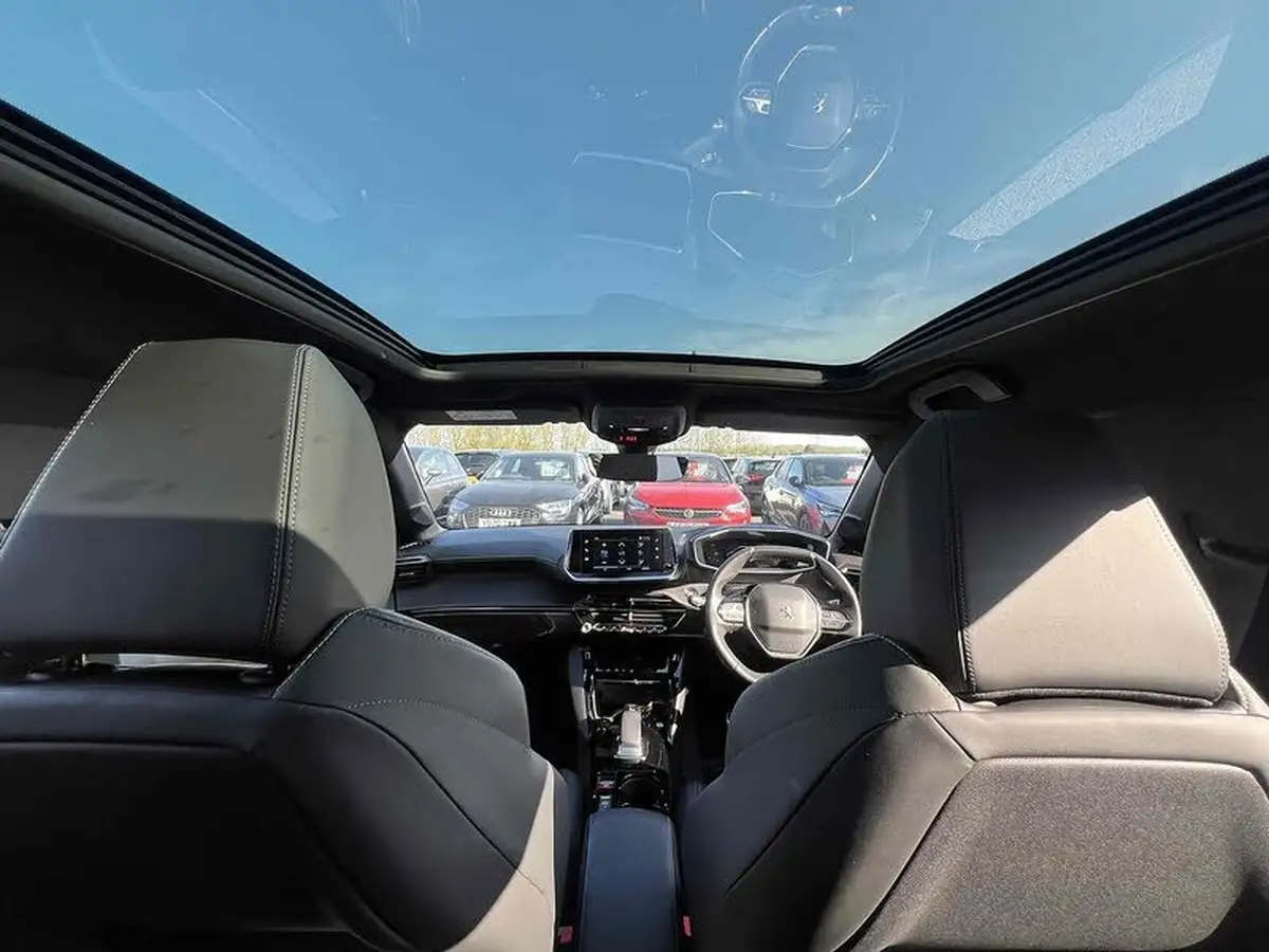 2020-peugeot-208-e-gt-line-big-34