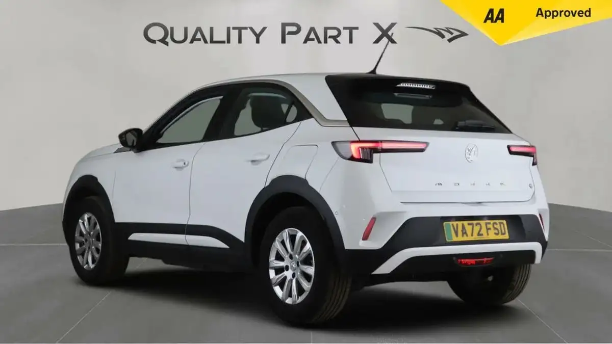 2022-vauxhall-mokka-e-se-premium-big-3