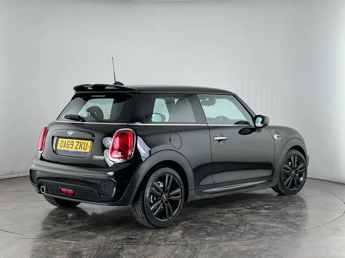 2019-mini-cooper-15-cooper-sport-hatchback-3d-big-3