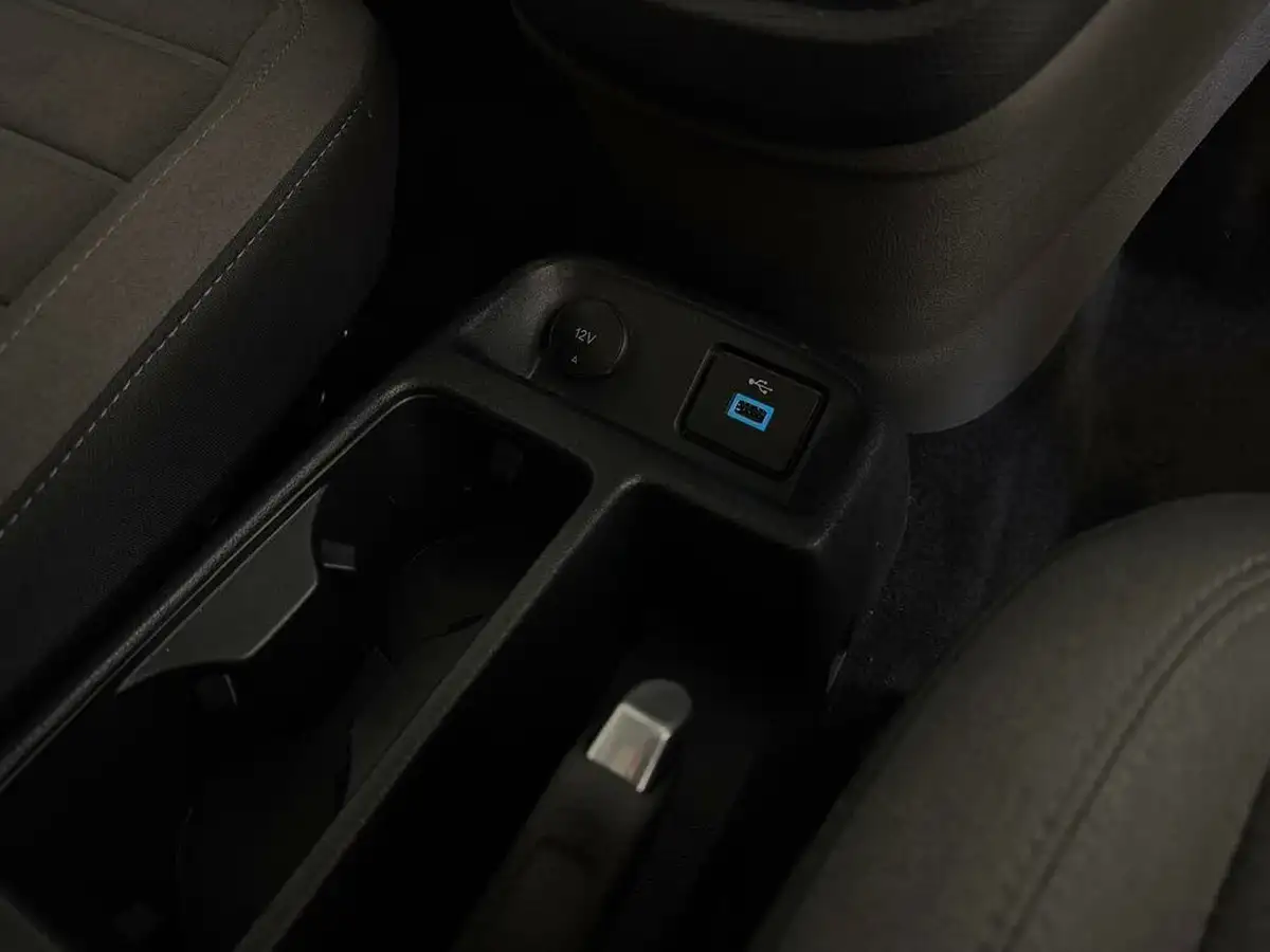 2020-ford-grand-tourneo-connect-15-titanium-powershift-big-33