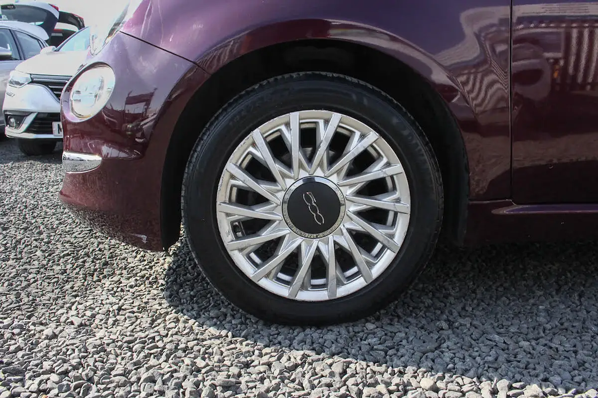 2016-fiat-500-12-lounge-dualogic-big-13