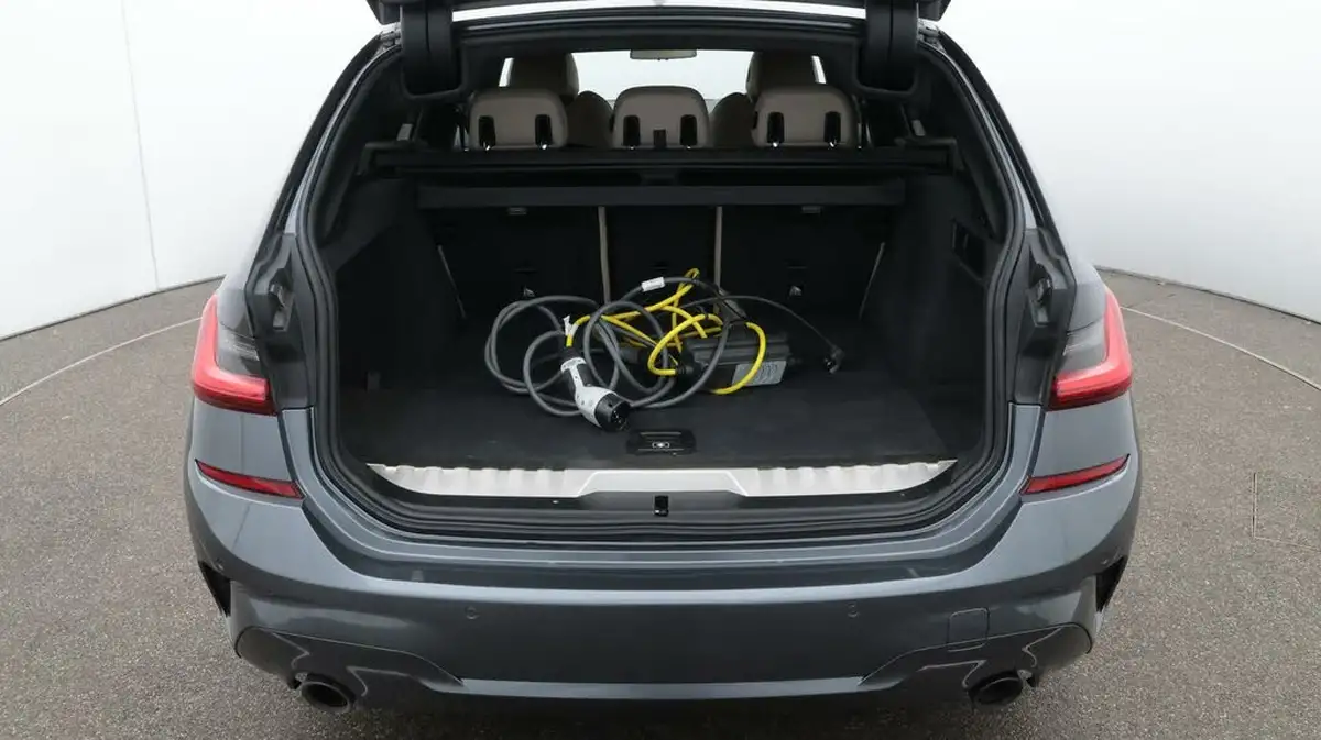 2021-bmw-3-series-20-330e-m-sport-touring-5d-big-17