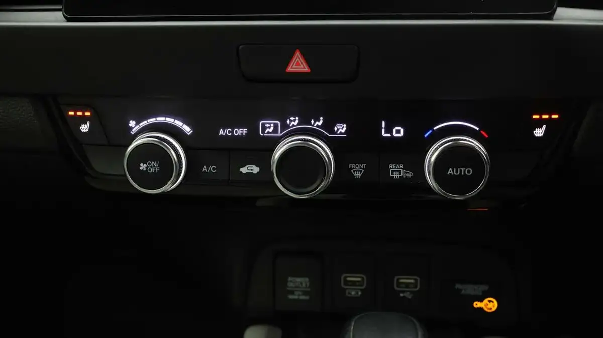 2022-honda-jazz-15-i-mmd-ex-107ps-big-11