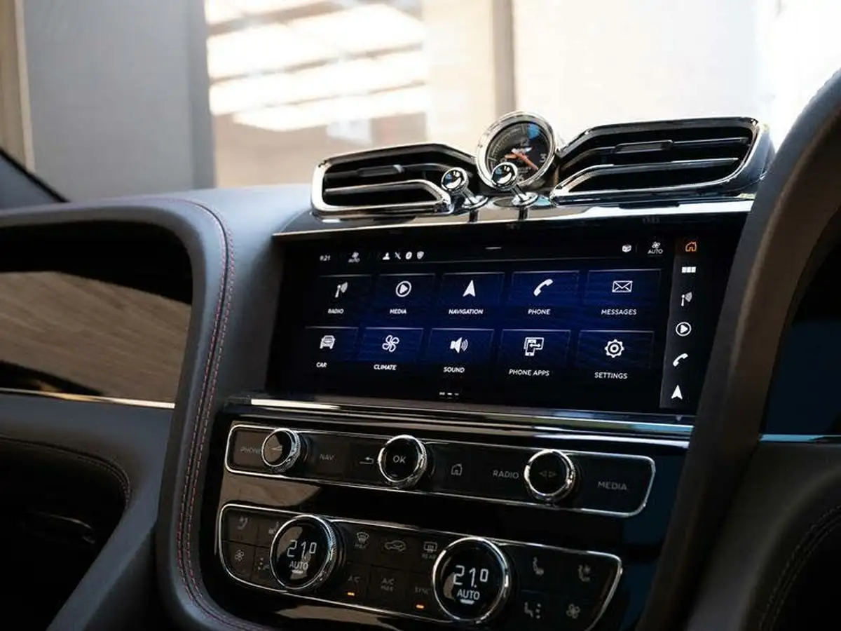 2023-bentley-bentayga-40-v8-big-27