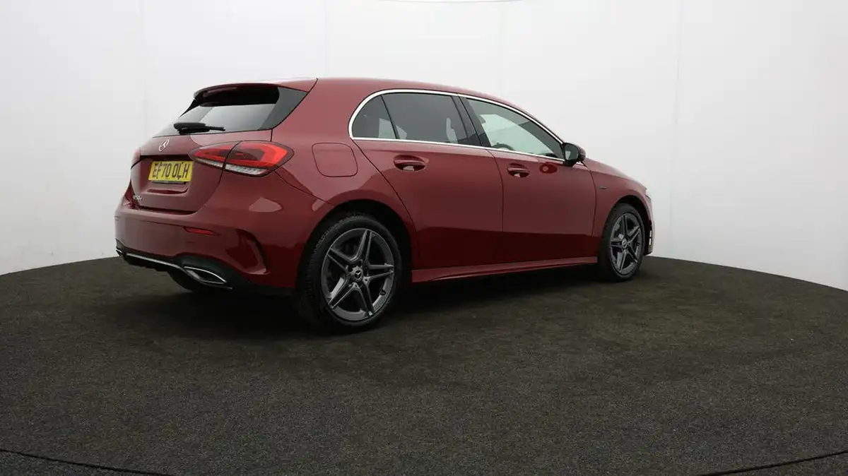 2021-mercedes-benz-a-class-13-a250e-amg-line-hatchback-5d-big-6
