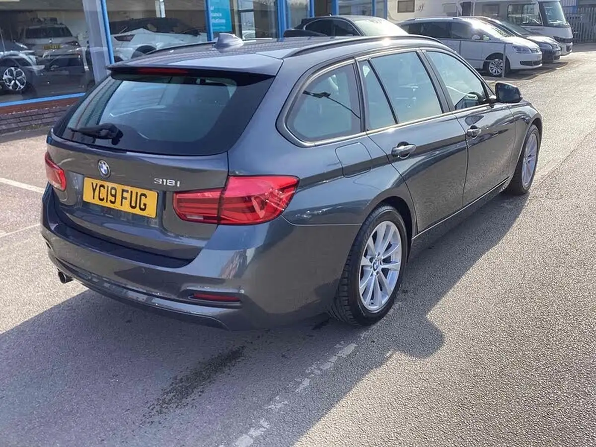 2018-bmw-3-series-15-318i-se-touring-5d-auto-big-3