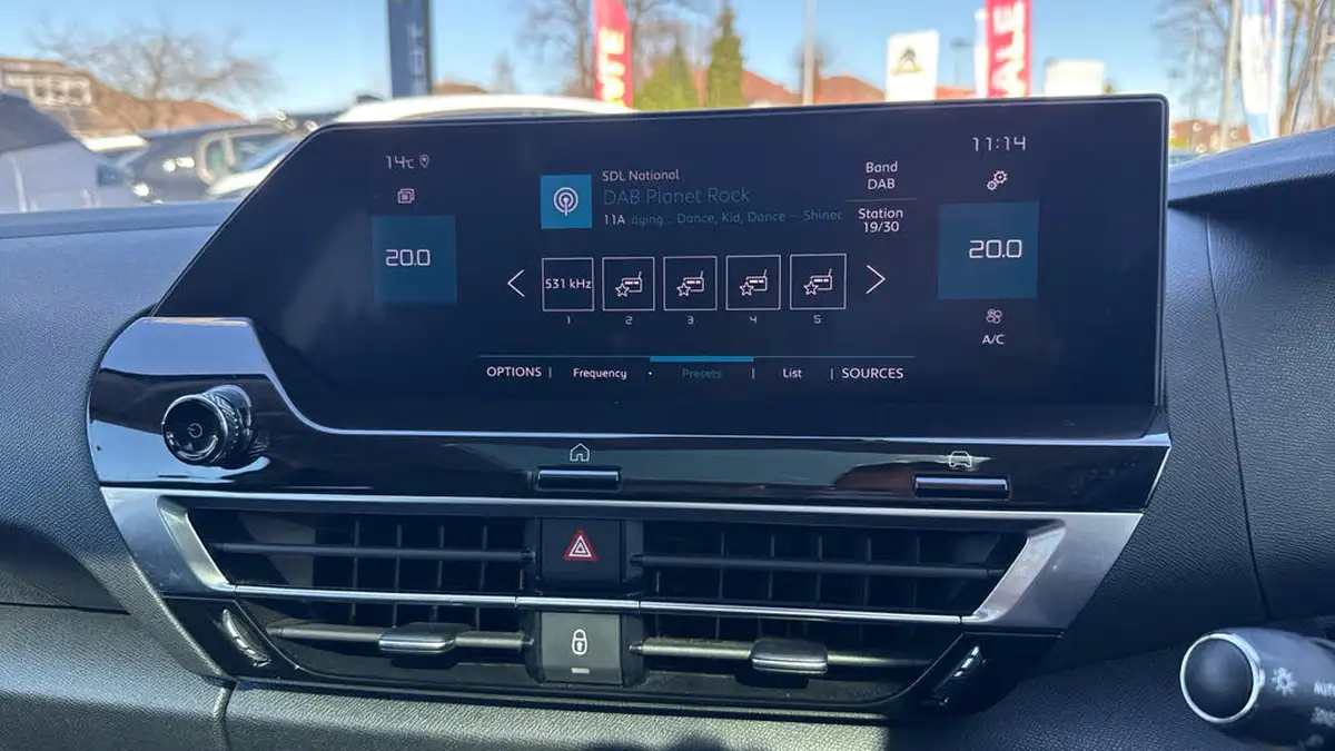 2022-citroen-c4-12-puretech-shine-plus-130ps-big-9