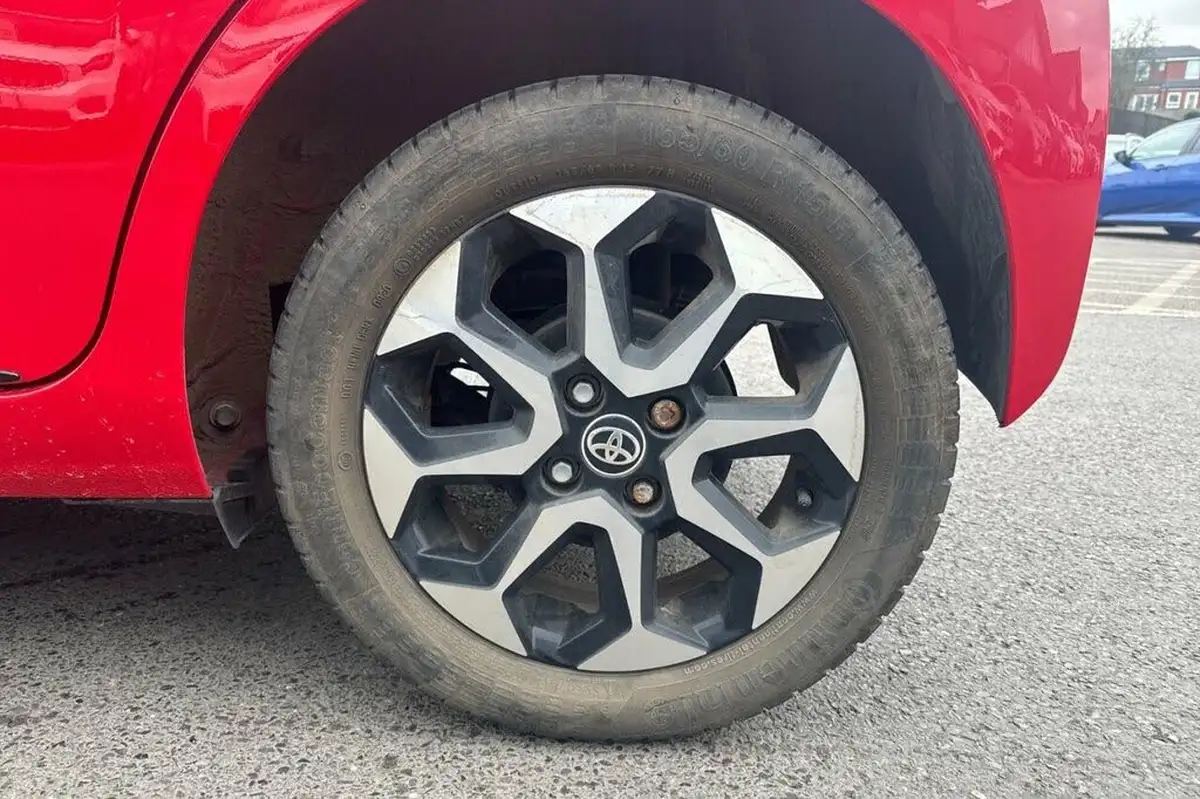 2020-toyota-aygo-10-vvt-i-x-trend-x-shift-big-13