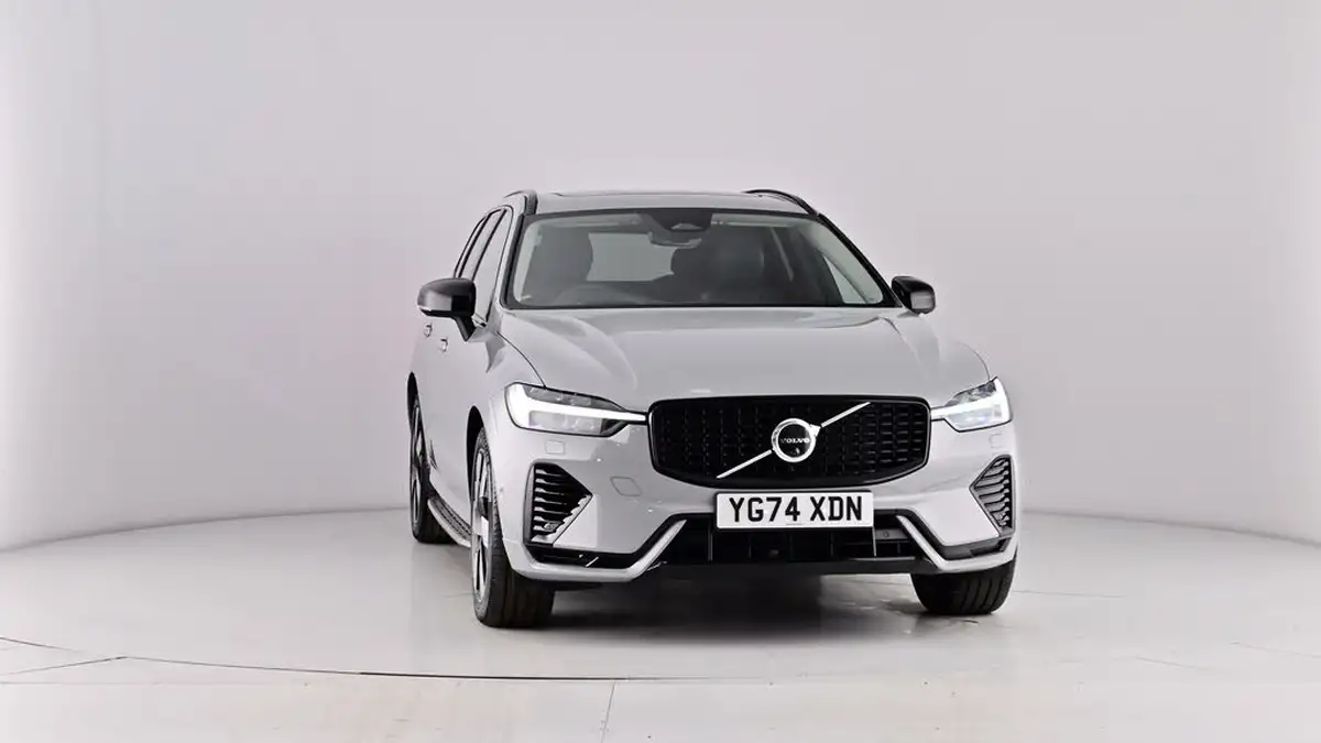 2024-volvo-xc60-20-t8-ultimate-dark-big-53