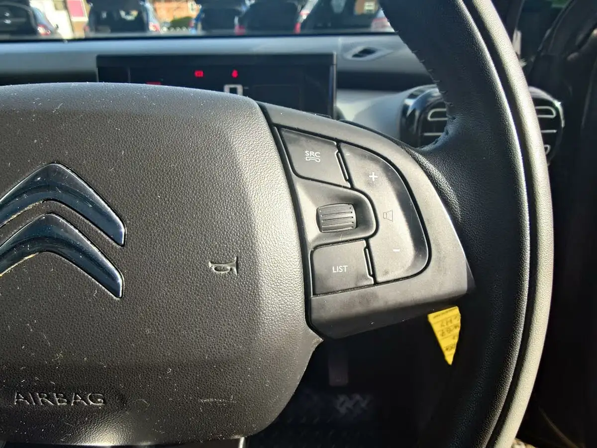 2018-citroen-c4-cactus-16bluehdi-flair-edition-big-37