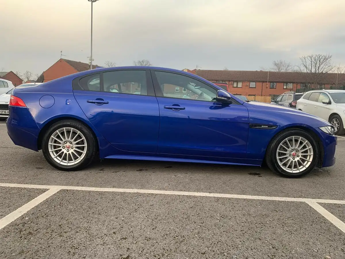 2018-jaguar-xe-20d-r-sport-163ps-1999cc-auto-big-8