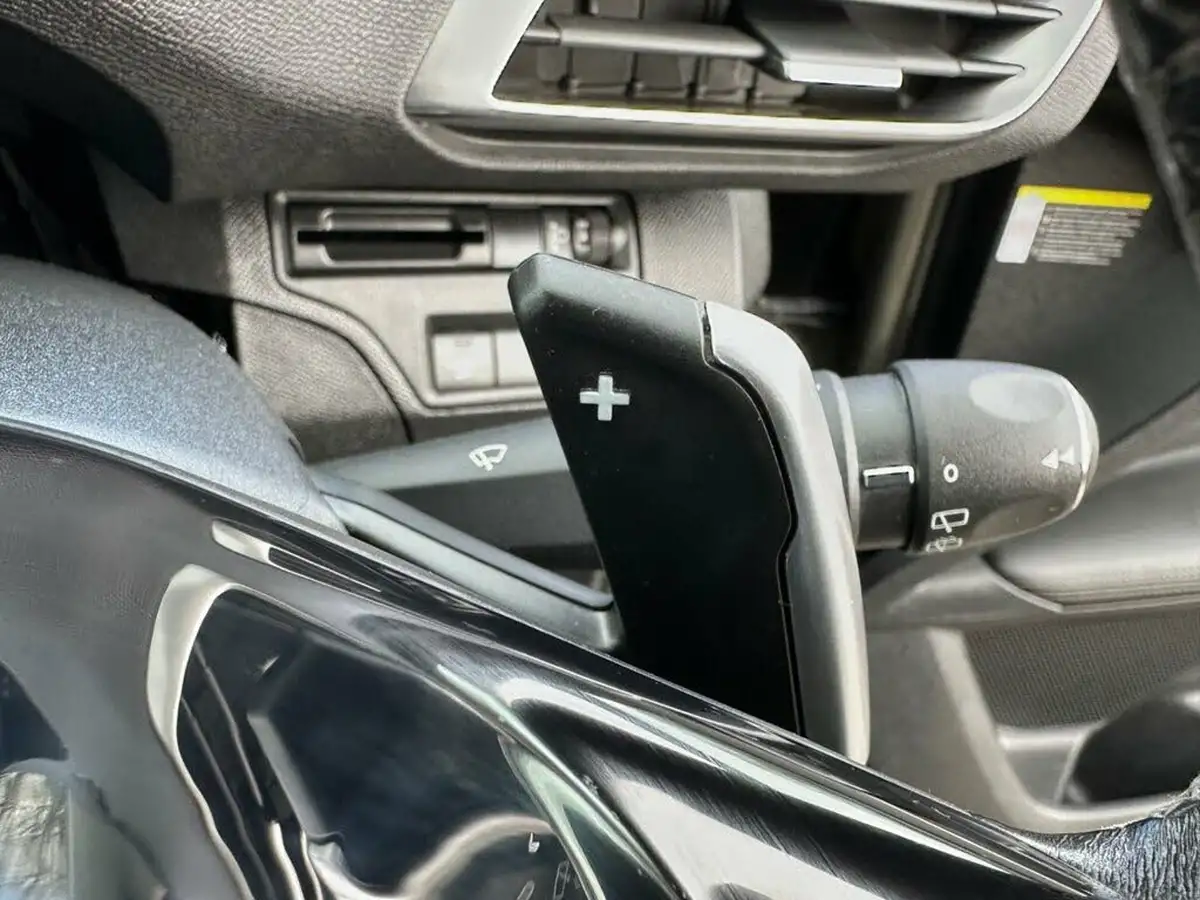 2020-peugeot-3008-suv-15-bluehdi-allure-eat8-big-32