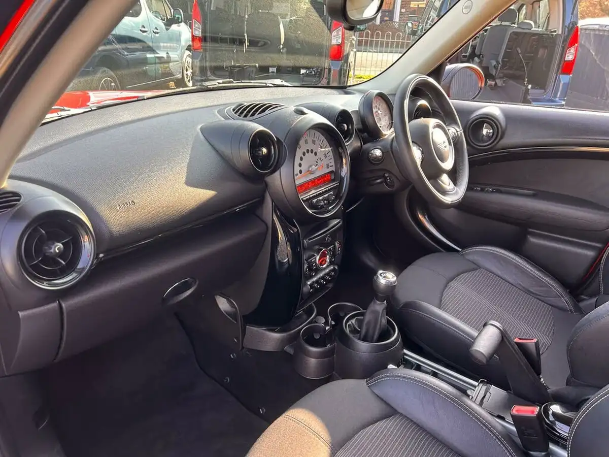 2014-mini-countryman-16-cooper-pepper-big-14
