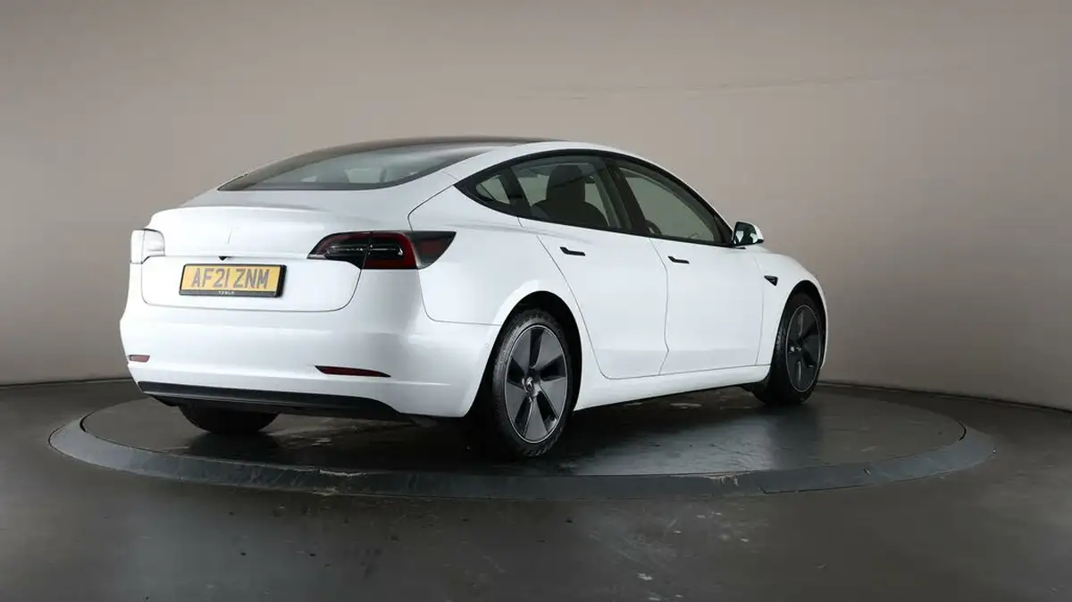 2021-tesla-model-3-e-standard-plus-big-60