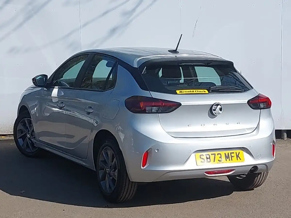 2023-vauxhall-corsa-12i-design-big-1