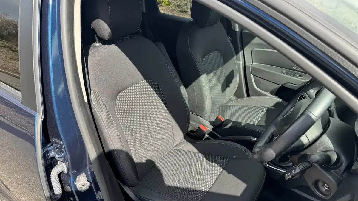 2019-dacia-duster-13-tce-comfort-1333cc-big-19
