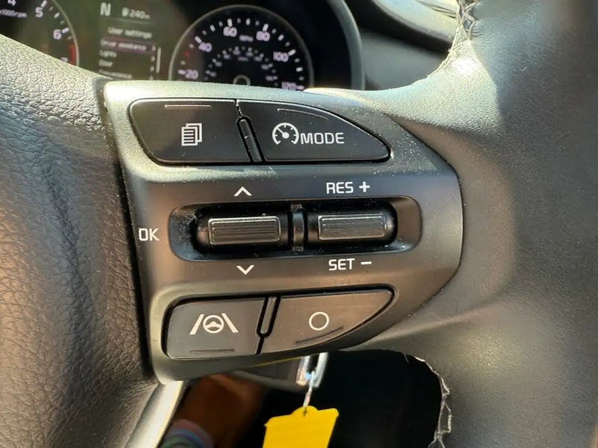 2022-kia-rio-10-t-gdi-3-big-29
