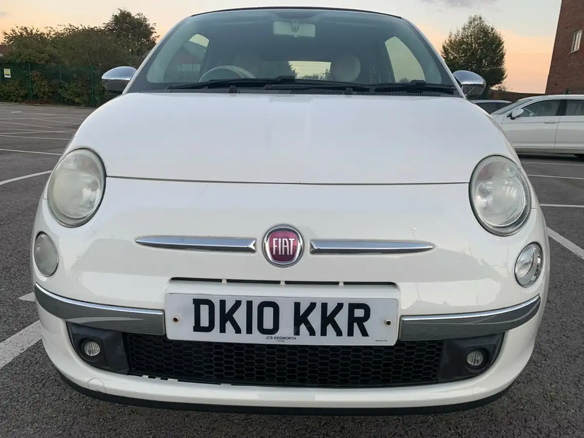 2010-fiat-500c-12-lounge-big-2
