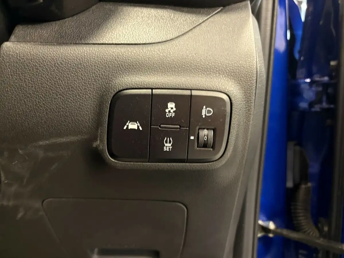 2021-hyundai-i10-12-premium-84ps-1197cc-big-7
