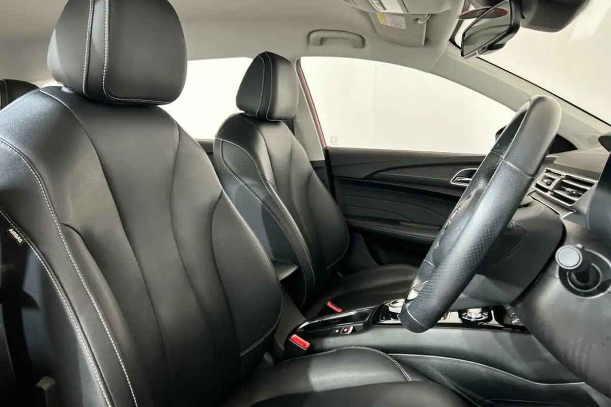 2020-mg-mg5-e-exclusive-ev-big-17