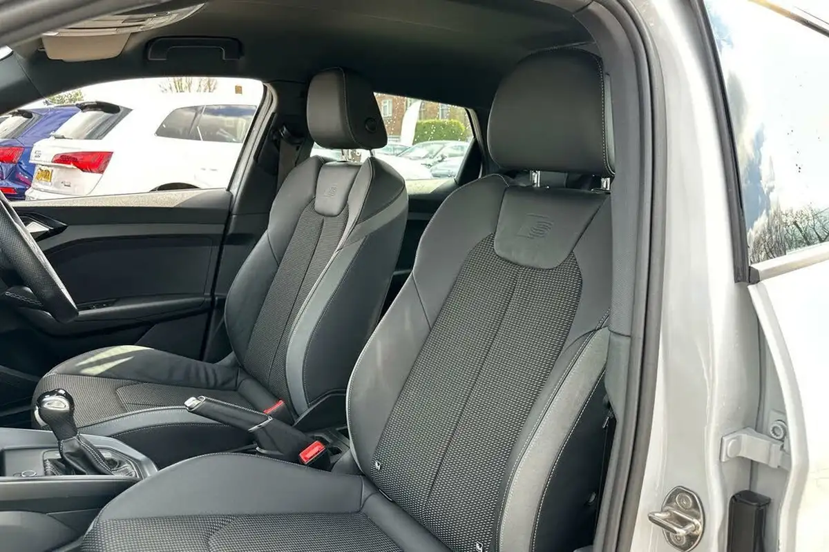 2022-audi-a1-10-30-tfsi-s-line-tronic-big-32