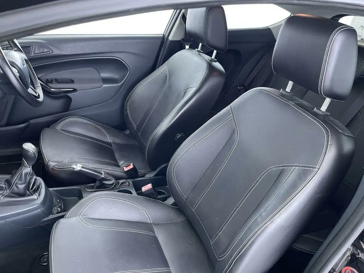 2012-ford-fiesta-16-metal-big-18