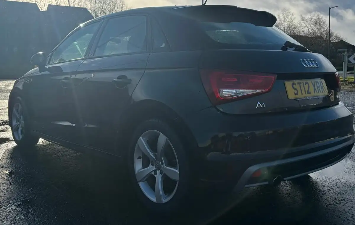 2012-audi-a1-16td-s-line-sportback-5d-big-5
