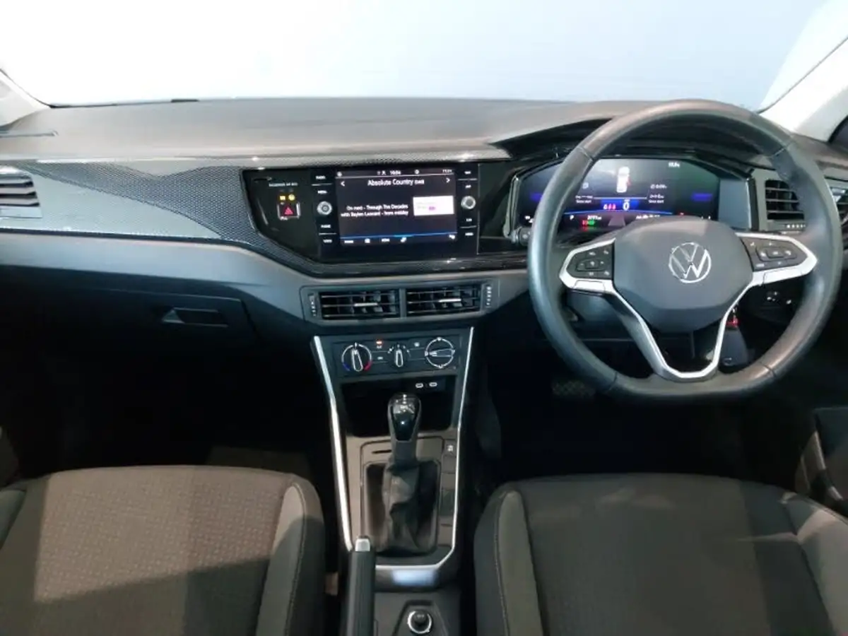 2024-volkswagen-polo-10-tsi-life-dsg-big-2