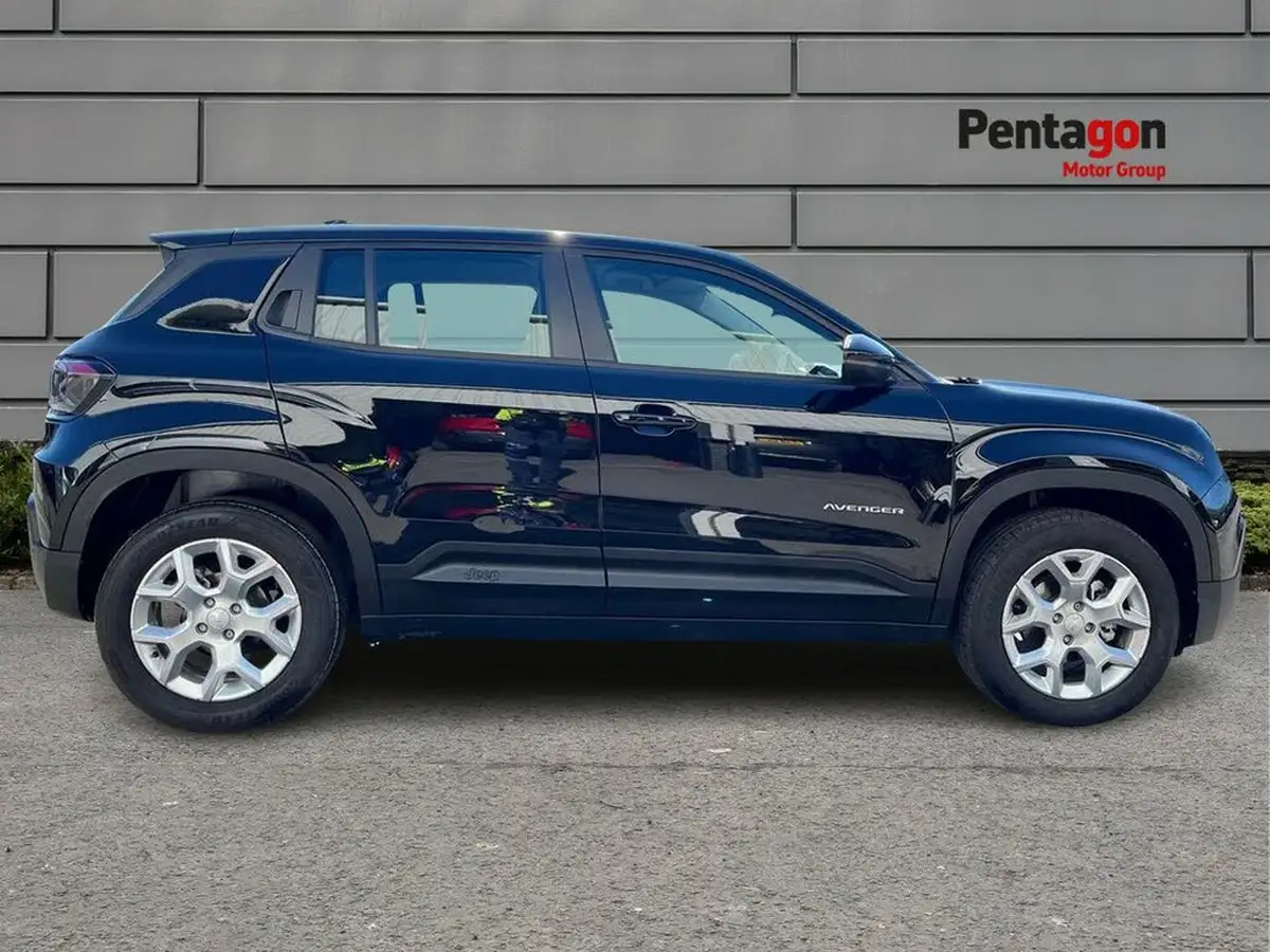 2024-jeep-avenger-12-gse-altitude-big-10