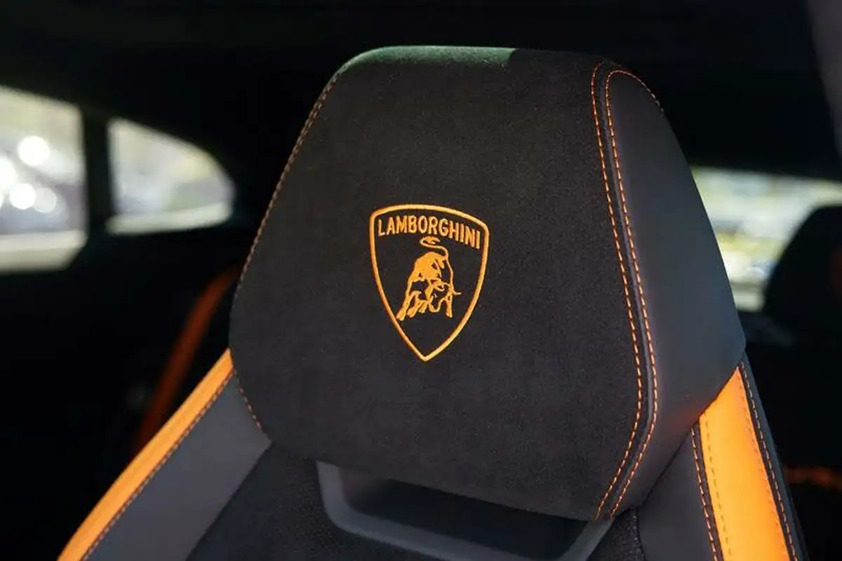 2024-lamborghini-urus-40-no-trim-big-5