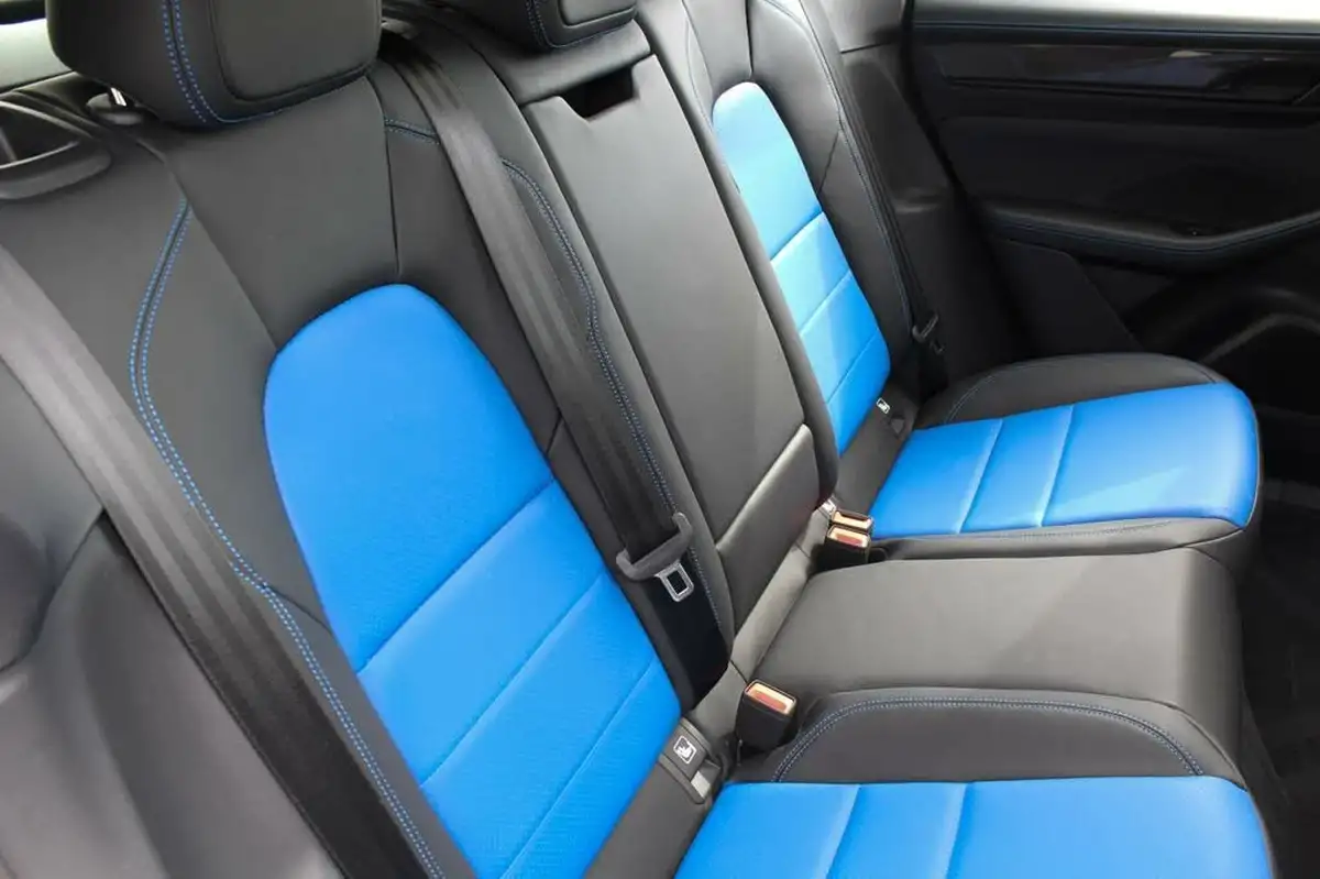 2024-porsche-macan-e-turbo-electric-big-17