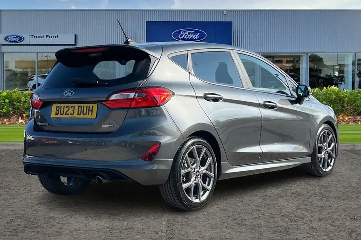 2022-ford-fiesta-10t-st-line-125ps-hybrid-mhev-3d-powershift-big-3