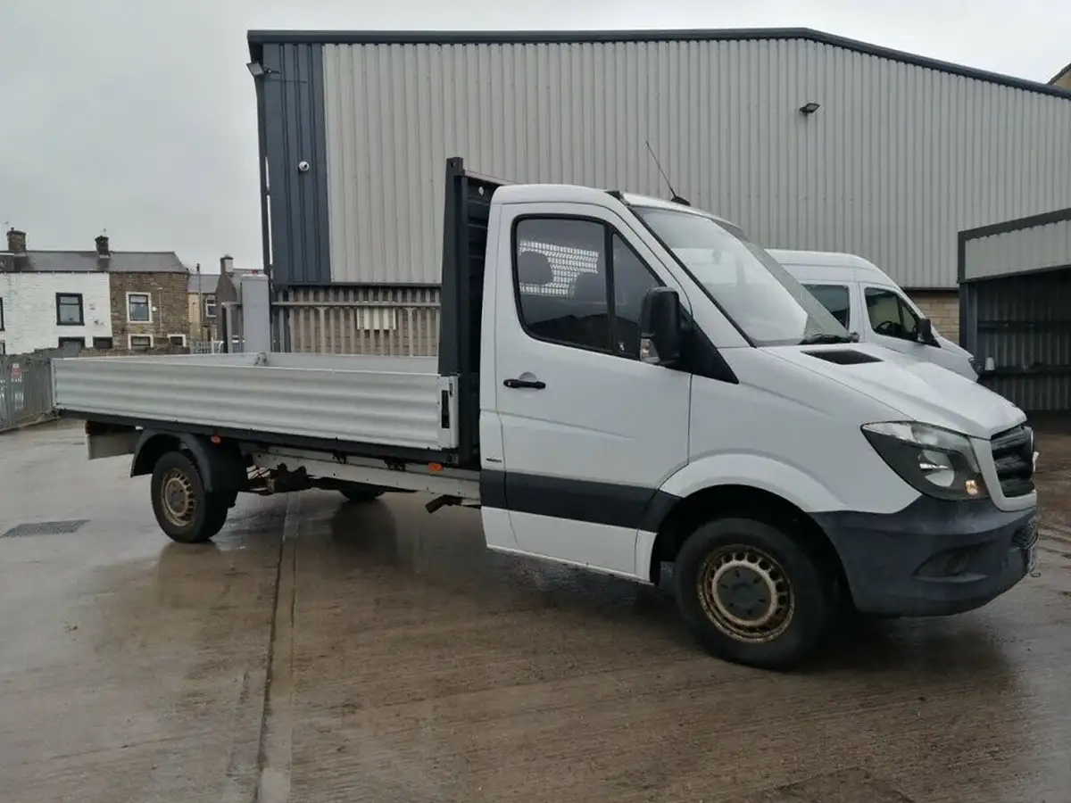 2015-mercedes-benz-sprinter-21td-313cdi-swb-chassis-cab-big-12