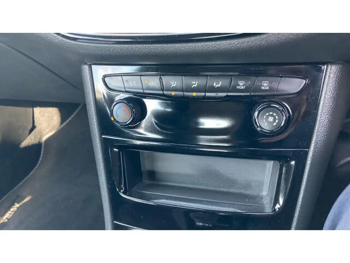 2021-vauxhall-astra-12-turbo-sri-nav-145ps-hatchback-big-26