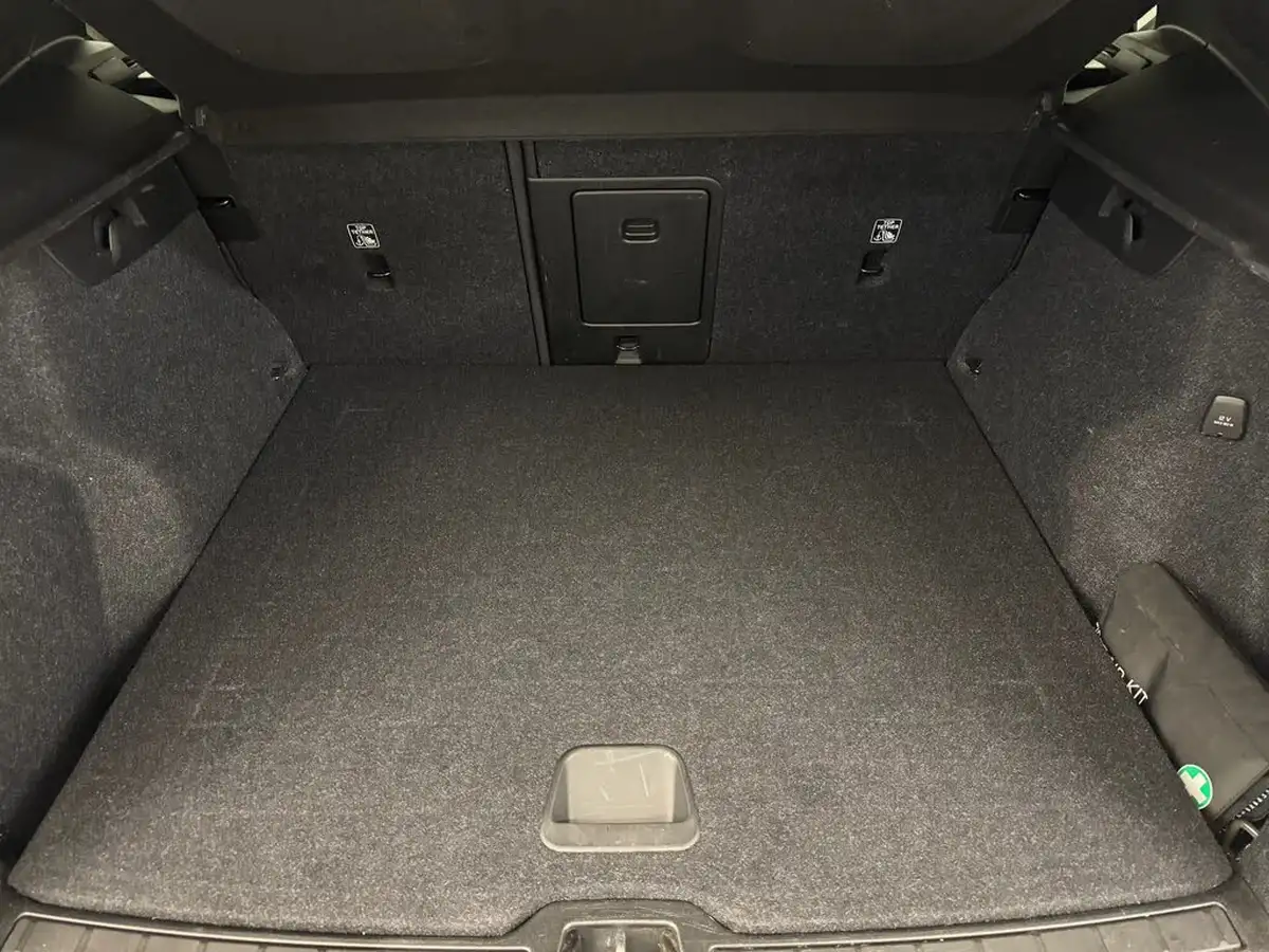 2021-volvo-xc40-15-t3-inscription-pro-163bhp-geartronic-big-14