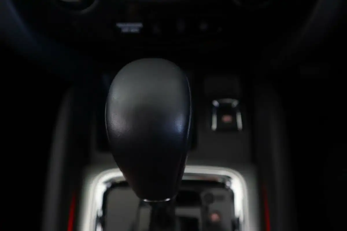 2017-nissan-qashqai-12-dig-t-tekna-xtronic-cvt-big-19