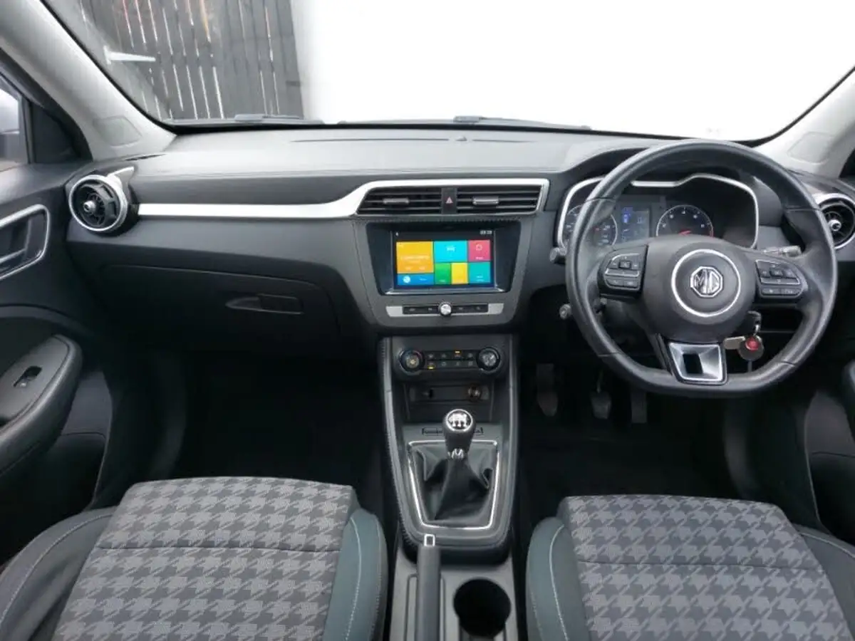 2018-mg-zs-suv-15-vti-tech-excite-big-2