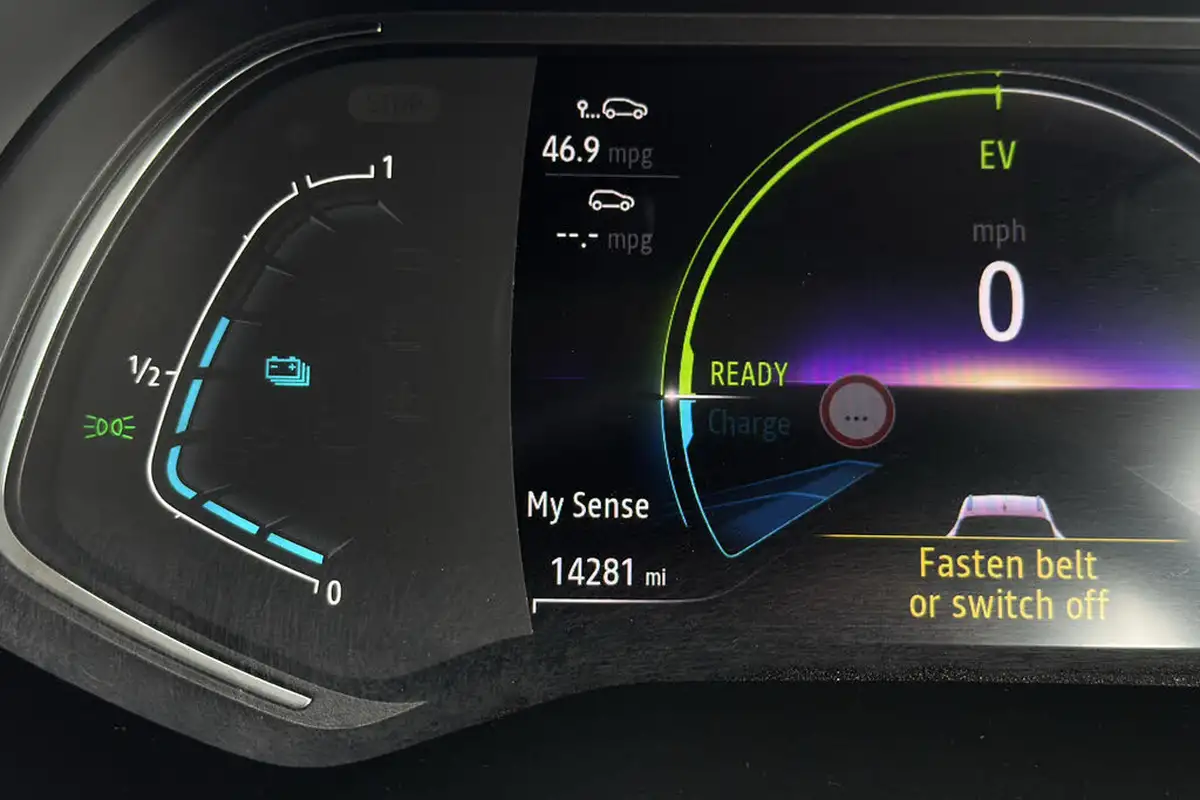 2024-renault-captur-16-techno-145ps-full-big-13