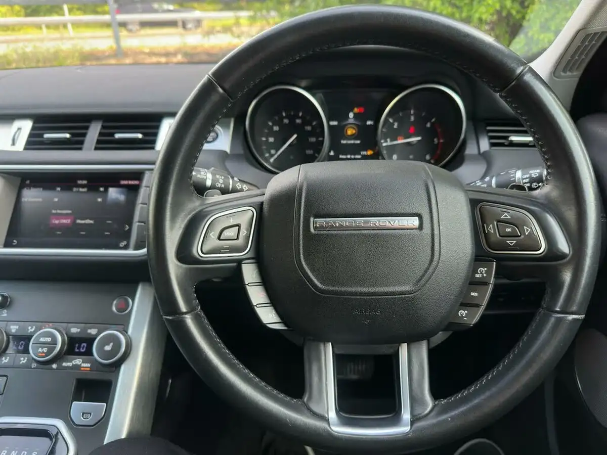 2017-land-rover-range-rover-evoque-20td4-se-tech-hatchback-5d-auto-big-78