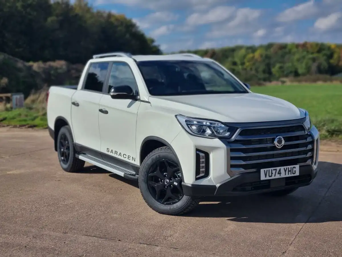 2024-kgm-ssangyong-musso-22td-saracen-big-0