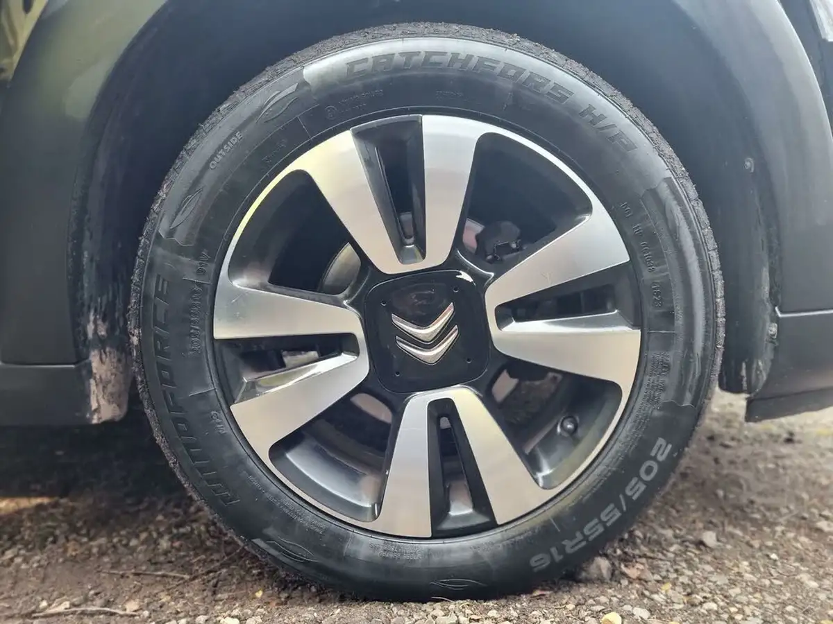 2018-citroen-c3-12-puretech-feel-68ps-big-39