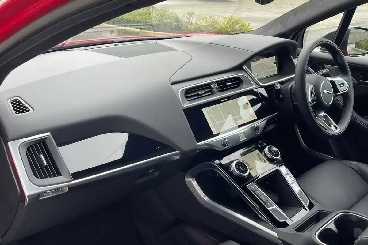 2023-jaguar-i-pace-ev400-hse-black-big-31