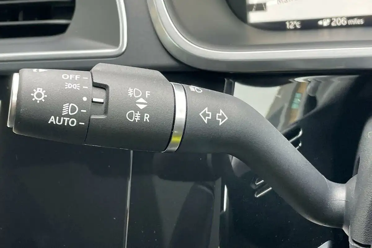 2023-jaguar-i-pace-ev400-hse-black-big-55