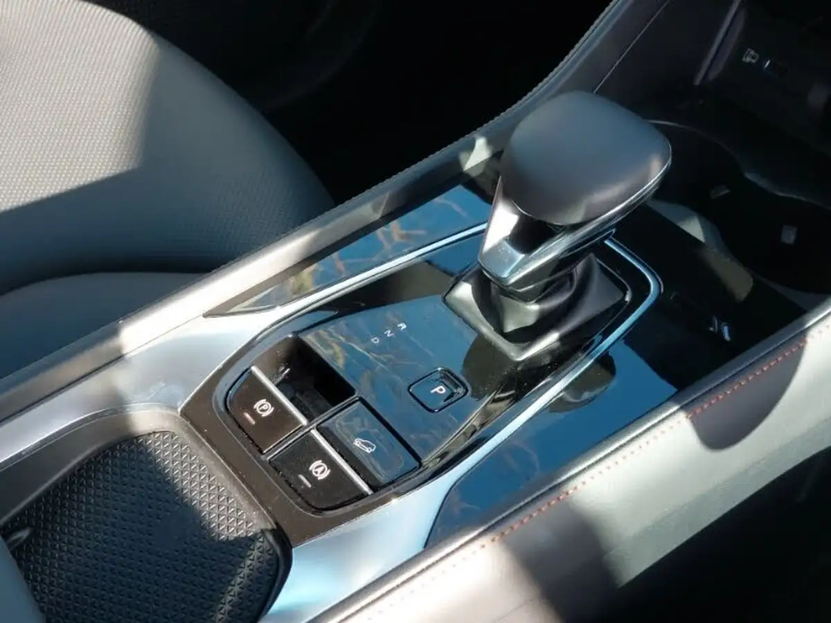 2024-mg-hs-15t-gdi-trophy-273ps-plug-in-hybrid-1496cc-auto-big-16