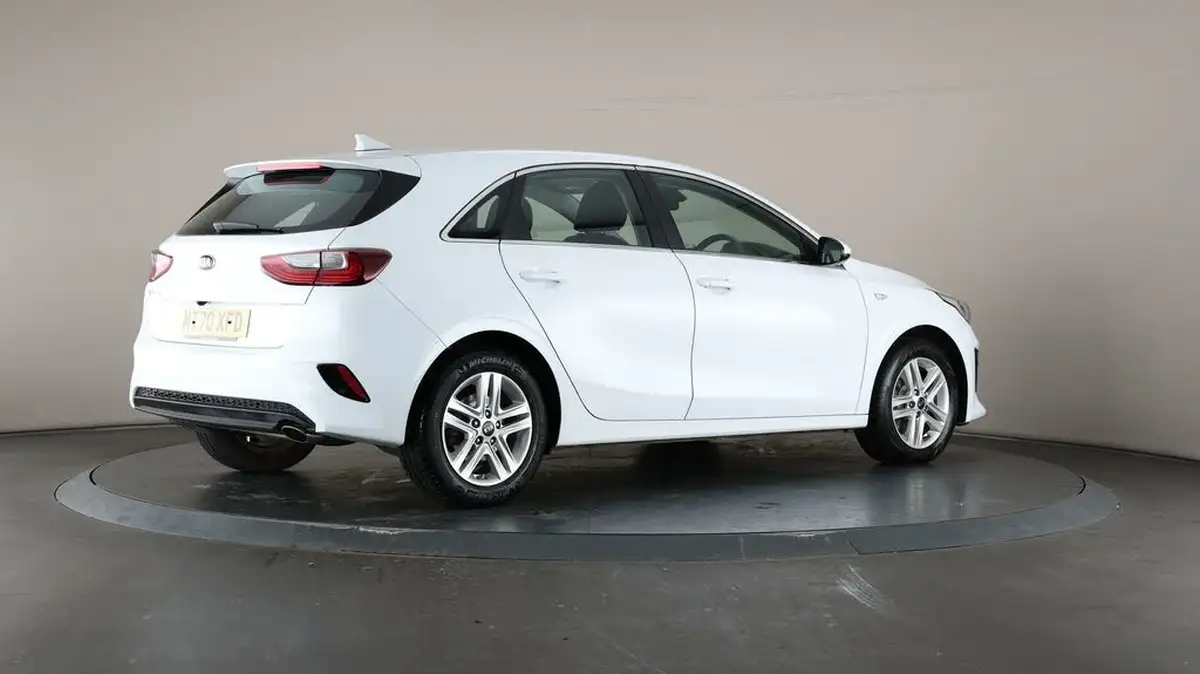 2021-kia-ceed-16crdi-2-nav-114bhp-adap-hatchback-big-57