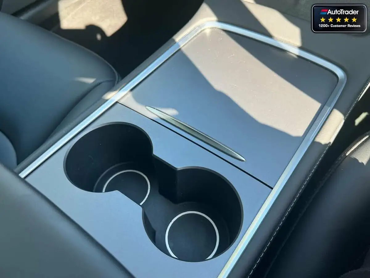 2022-tesla-model-3-e-rwd-big-28